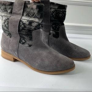 Toms gray aztec suede laurel burnish ankle boots size 8